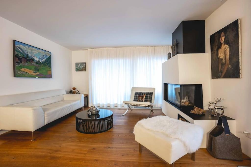 Stylish Home With Matterhorn View In The Center Цермат Екстериор снимка