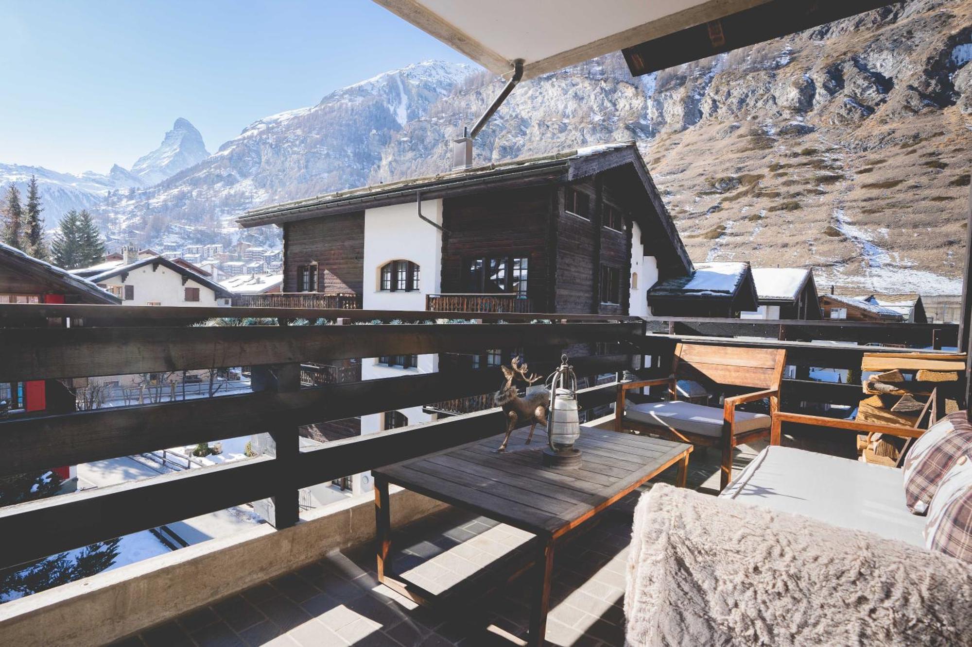 Stylish Home With Matterhorn View In The Center Цермат Екстериор снимка